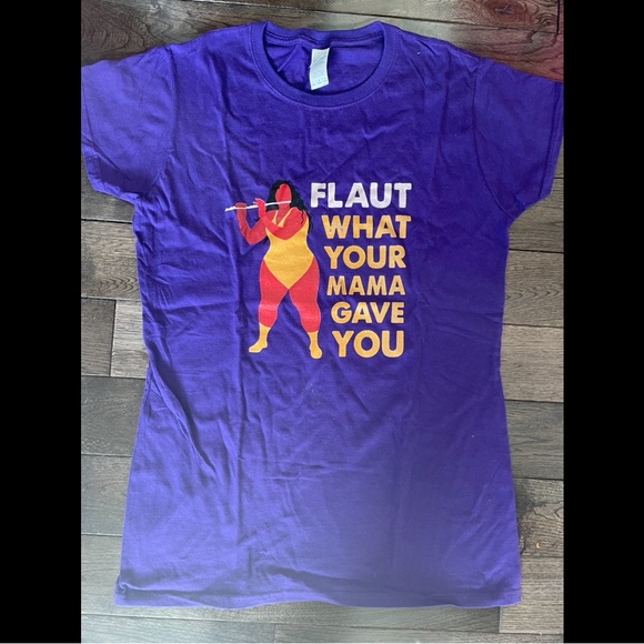 Lizzo themed t-shirt - sz L - NWOT - Picture 1 of 4